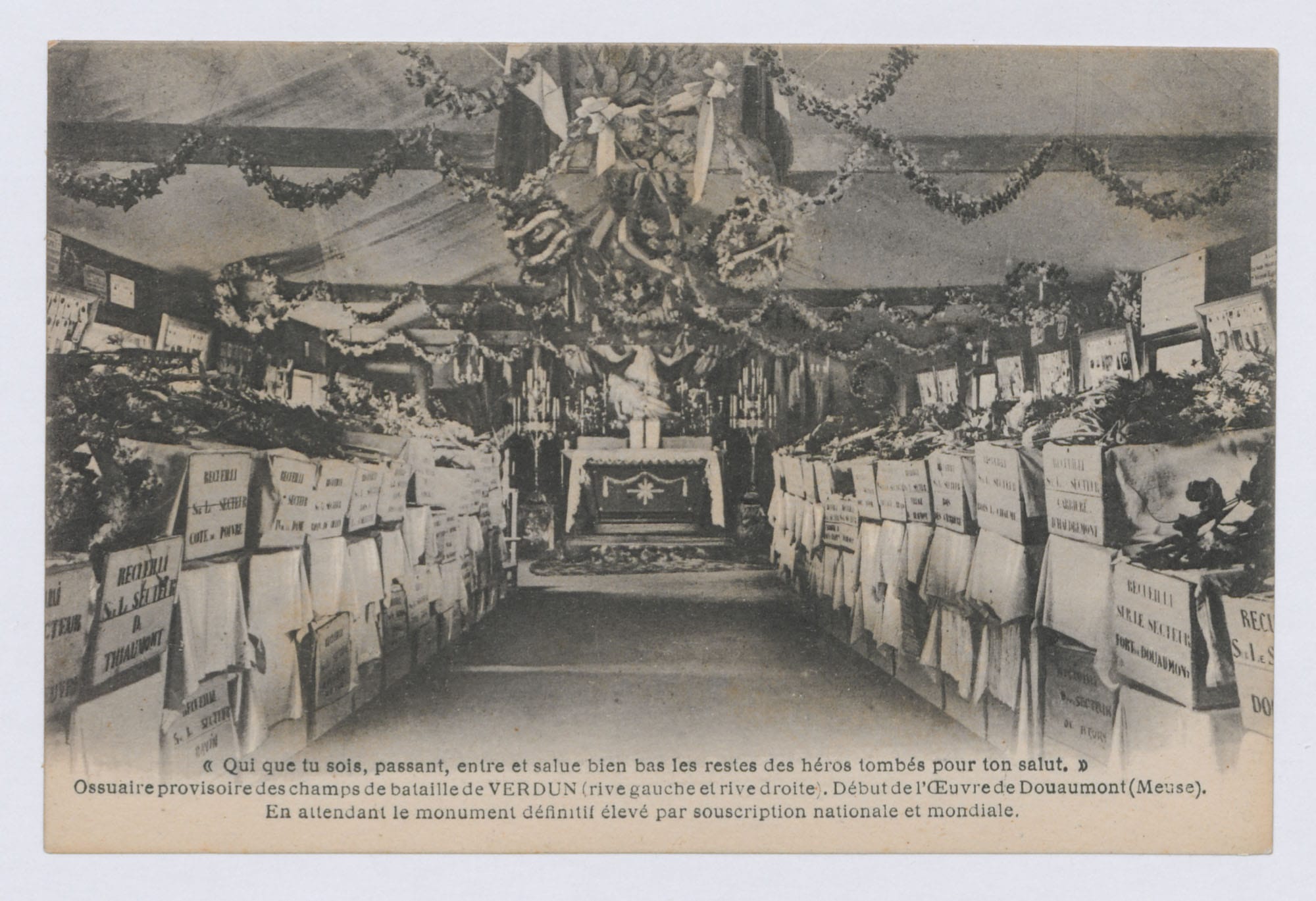 Ossuaire provisoire de Verdun (Meuse). Carte postale. Vers 1919. Archives nationales, 700AP/3/PA_067